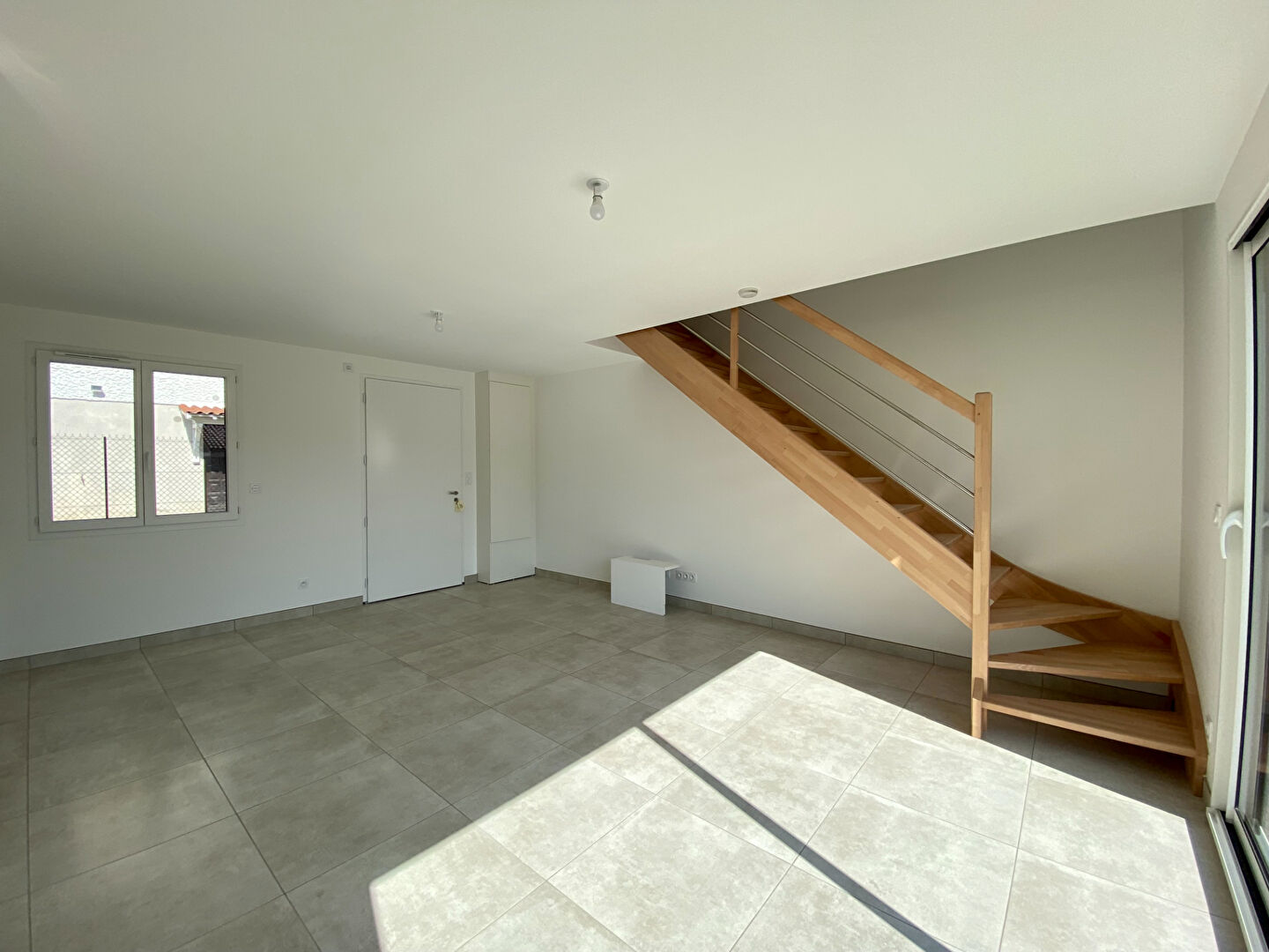 Photo LEZIGNEUX - Appartement Neuf T3 - 70.08 m2 habitables + terrasse + parking image 4/6