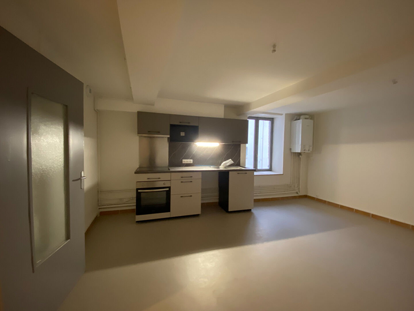 Photo MONTBRISON - Appartement  T2 - 54.83 m² habitables image 1/6