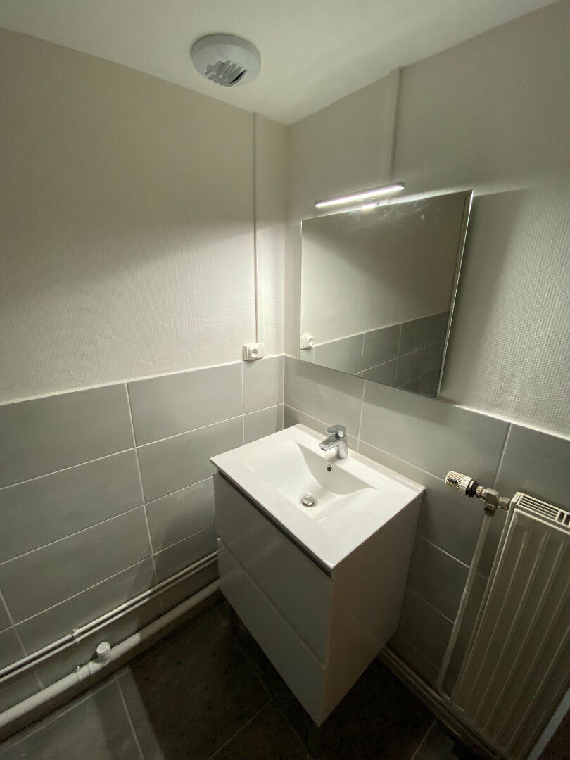 Photo MONTBRISON - Appartement  T2 - 54.83 m² habitables image 4/6