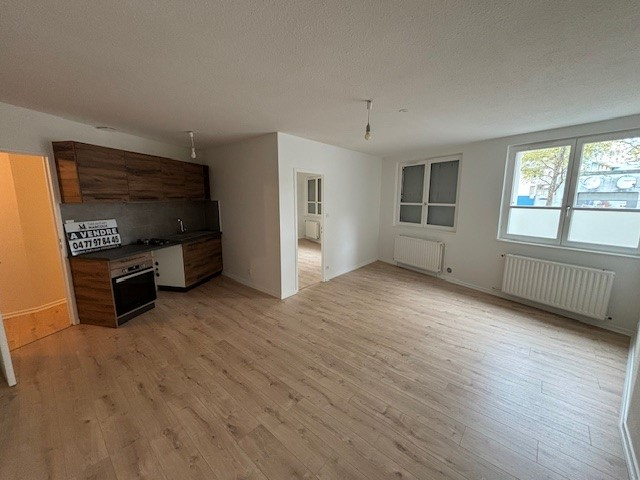 SAINT-ETIENNE APPARTEMENT T4 (83.04 m2 hab)
