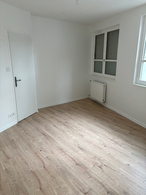 Photo SAINT-ETIENNE APPARTEMENT T4 (83.04 m2 hab) image 5/6