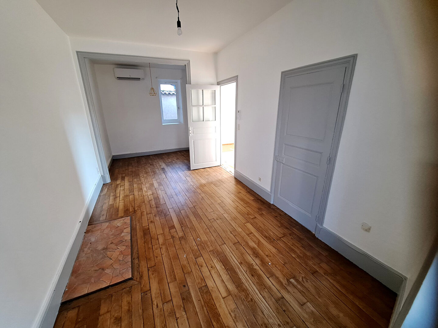 Photo maison de ville, type f3 garage 70.96m2 cours image 5/6