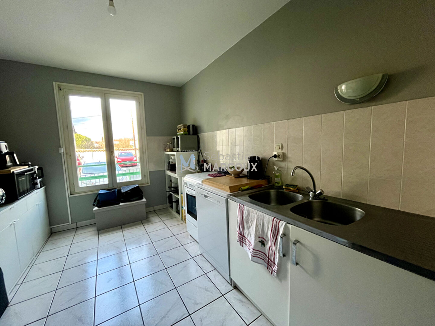 Photo En exclusivité - Idéal investisseur - Appartement F4 avec locataire en place à Sury-le-Comtal image 5/6