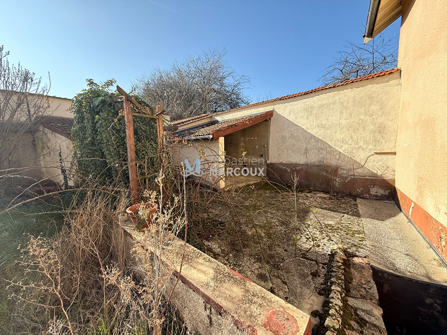 Photo Maison de village avec son jardin image 5/6