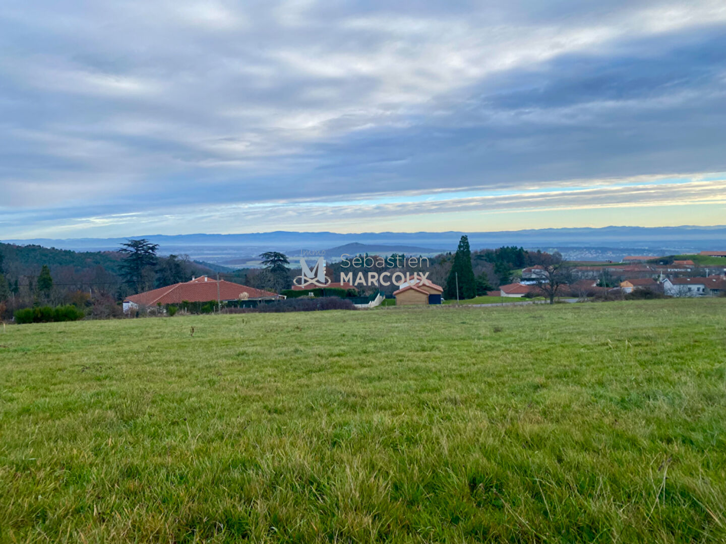 Photo MARCILLY-LE-CHATEL TERRAIN  2600 M2  CONSTRUCTIBLE image 5/6