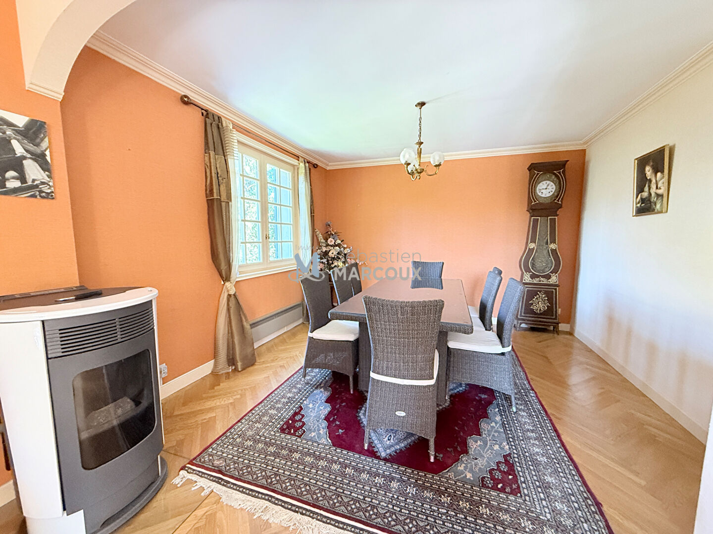 Photo Saint-Romain-Le-Puy Ensemble de 2 habitations situés sur la commune de St romain le Puy image 4/6