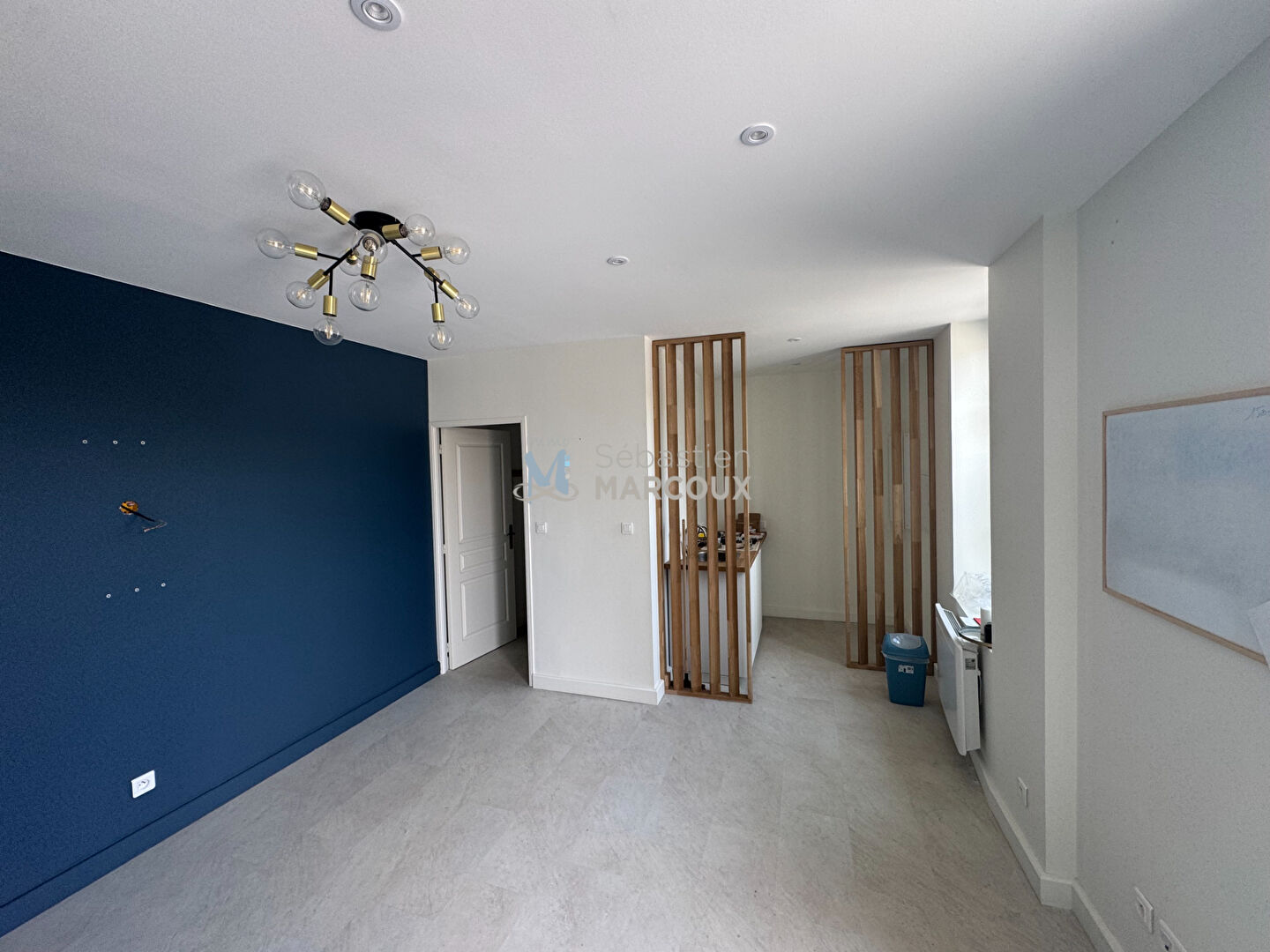 Montbrison - Local 48 m² en rez-de-chaussée sur avenue passante