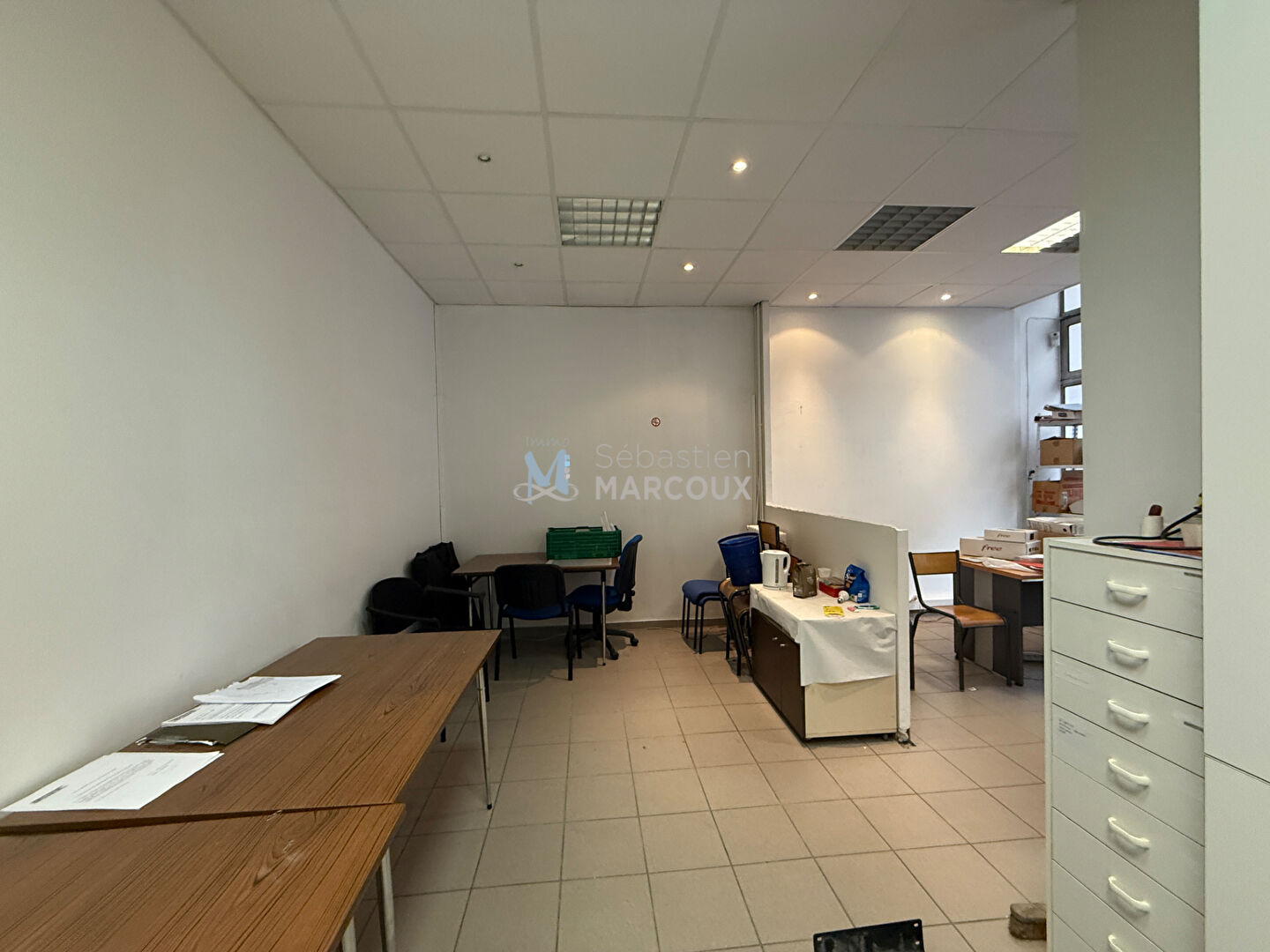 Photo Local commercial libre d'occupation vendre image 4/6