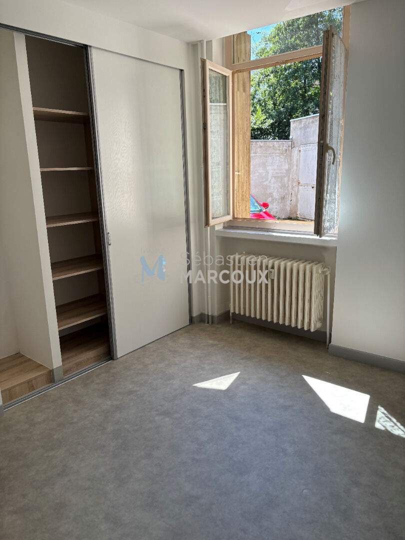 Photo MONTBRISON APPARTEMENT F1 (39.41 M2 HAB) rdc image 3/6