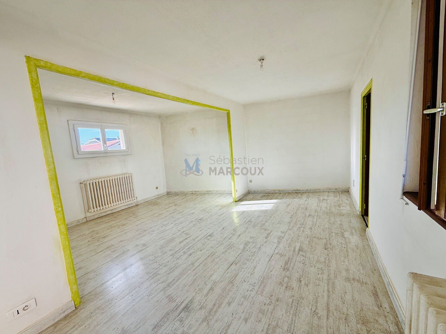 Photo Maison de ville avec terrasse et garage image 2/6