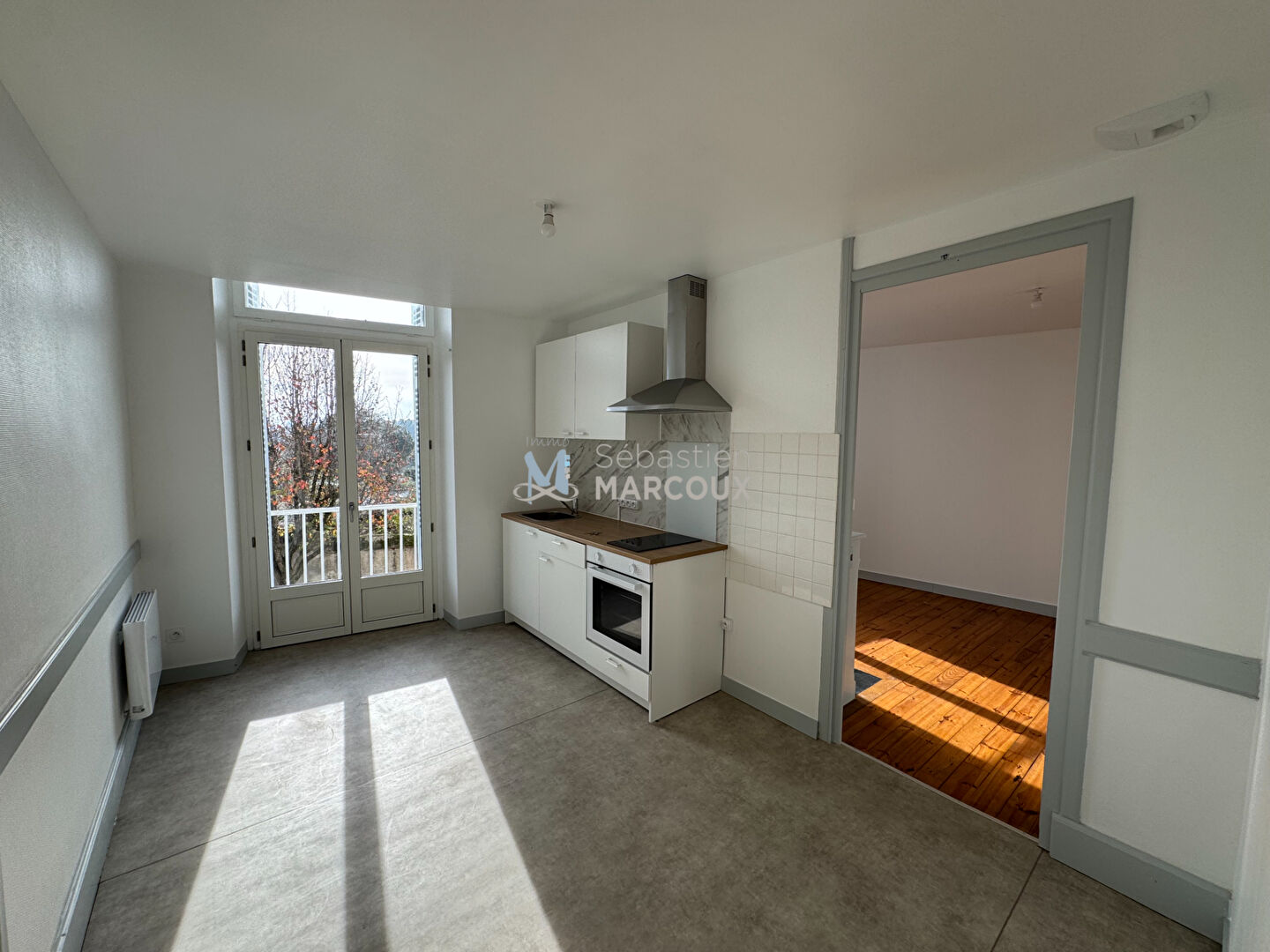 Photo À louer - Appartement T2 - 350 Boulevard des Vingtains, 42260 Saint-Germain-Laval - 30.19m2 image 3/6