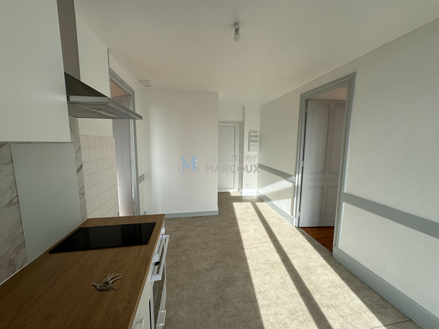 Photo À louer - Appartement T2 - 350 Boulevard des Vingtains, 42260 Saint-Germain-Laval - 30.19m2 image 5/6