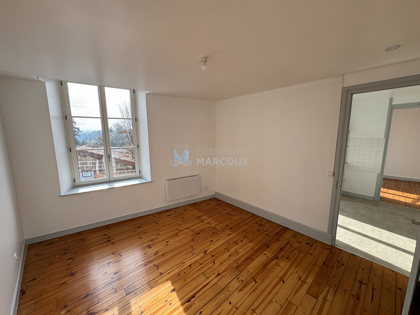 Photo À louer - Appartement T2 - 350 Boulevard des Vingtains, 42260 Saint-Germain-Laval - 30.19m2 image 6/6