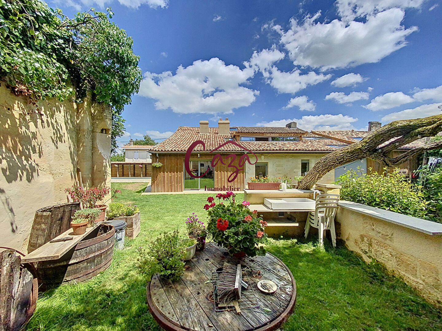 Maison en PIERRE / Très belle rénovation - 291 m2 /