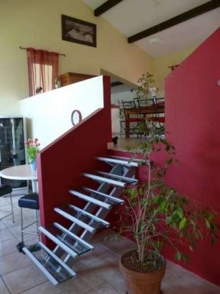 VILLA DE GRAND STANDING:Prestations sur 205 m2,