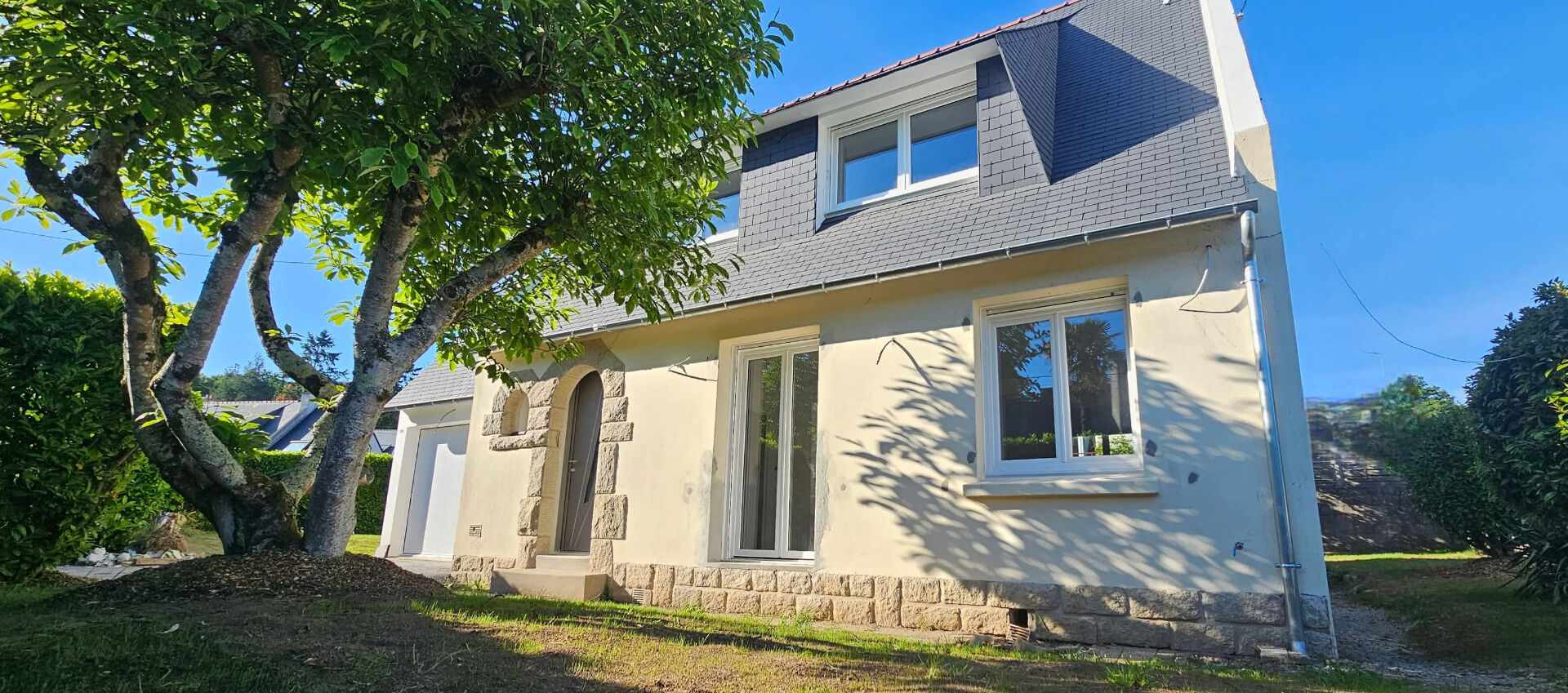 Agence immobilière de AGENCE IMMOBILIERE DE LOCMARIA