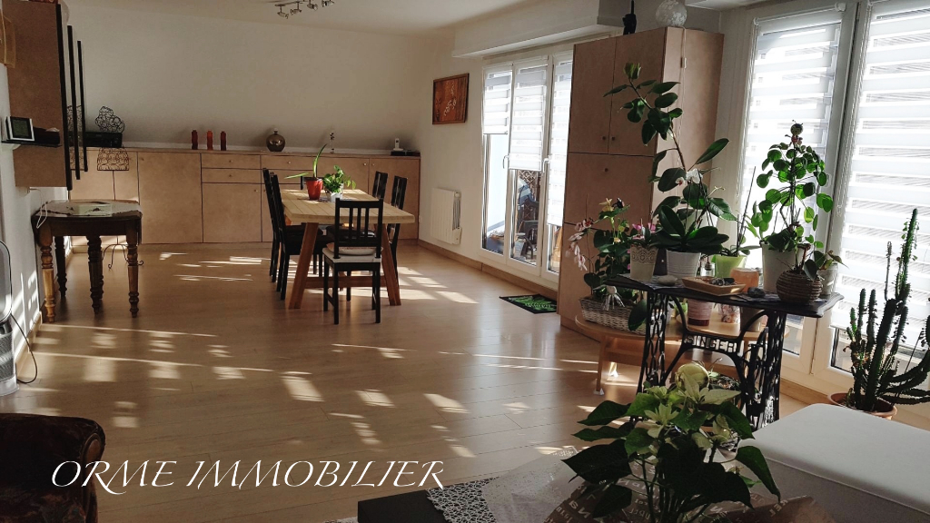 Spacieux 4 pièces de 106m2 avec balcon