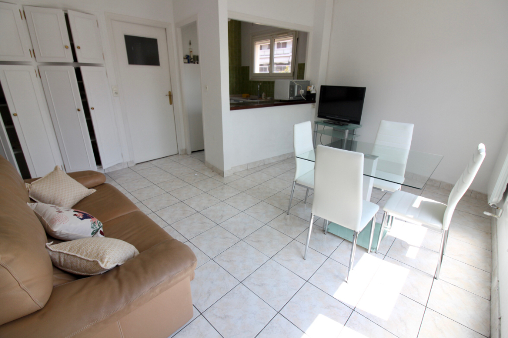 Photo Port BEAU F3 BALCON Soleil image 2/6