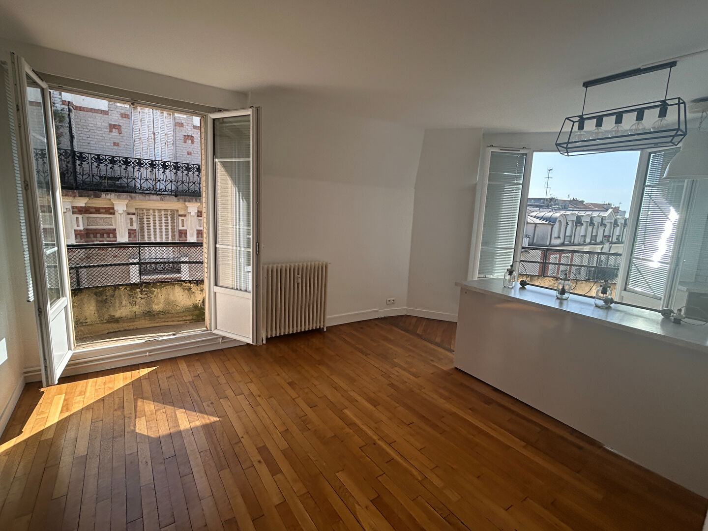 NOGENT- Marché- Bel Appartement 3 pièces en dernier étage 73.10 m2