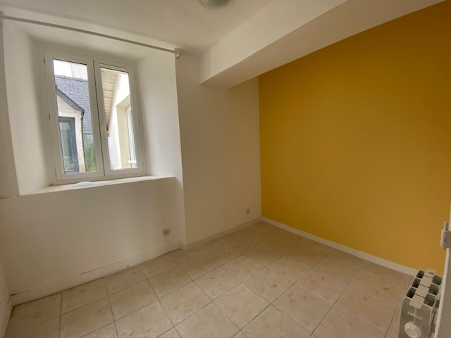 Photo A LOUER T1 BIS PLOERMEL 56800 BRETAGNE MORBIHAN image 3/4