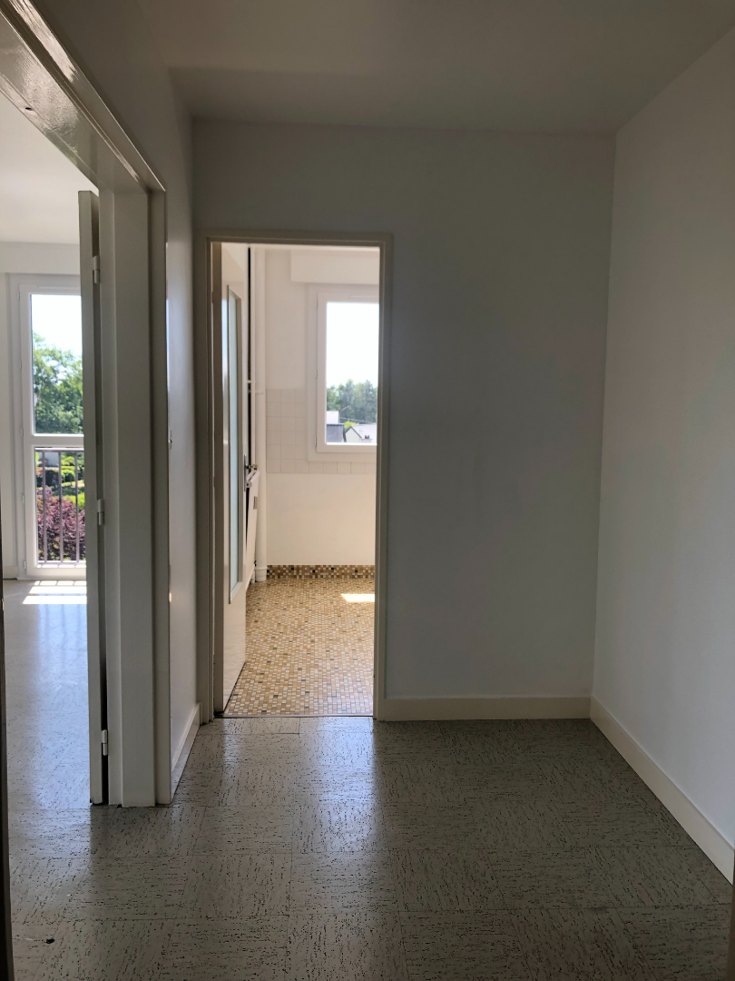 Photo Appartement type 3 lumineux avec charges comprises ( eau et chauffage) - Redon Nord image 4/6