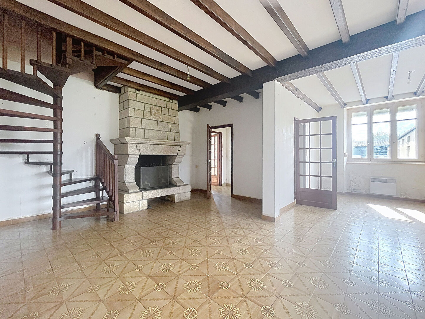 Photo Charmante maison familiale en pierre, au coeur du Bourg de Saint-Malo-des-Trois-Fontaines image 4/6