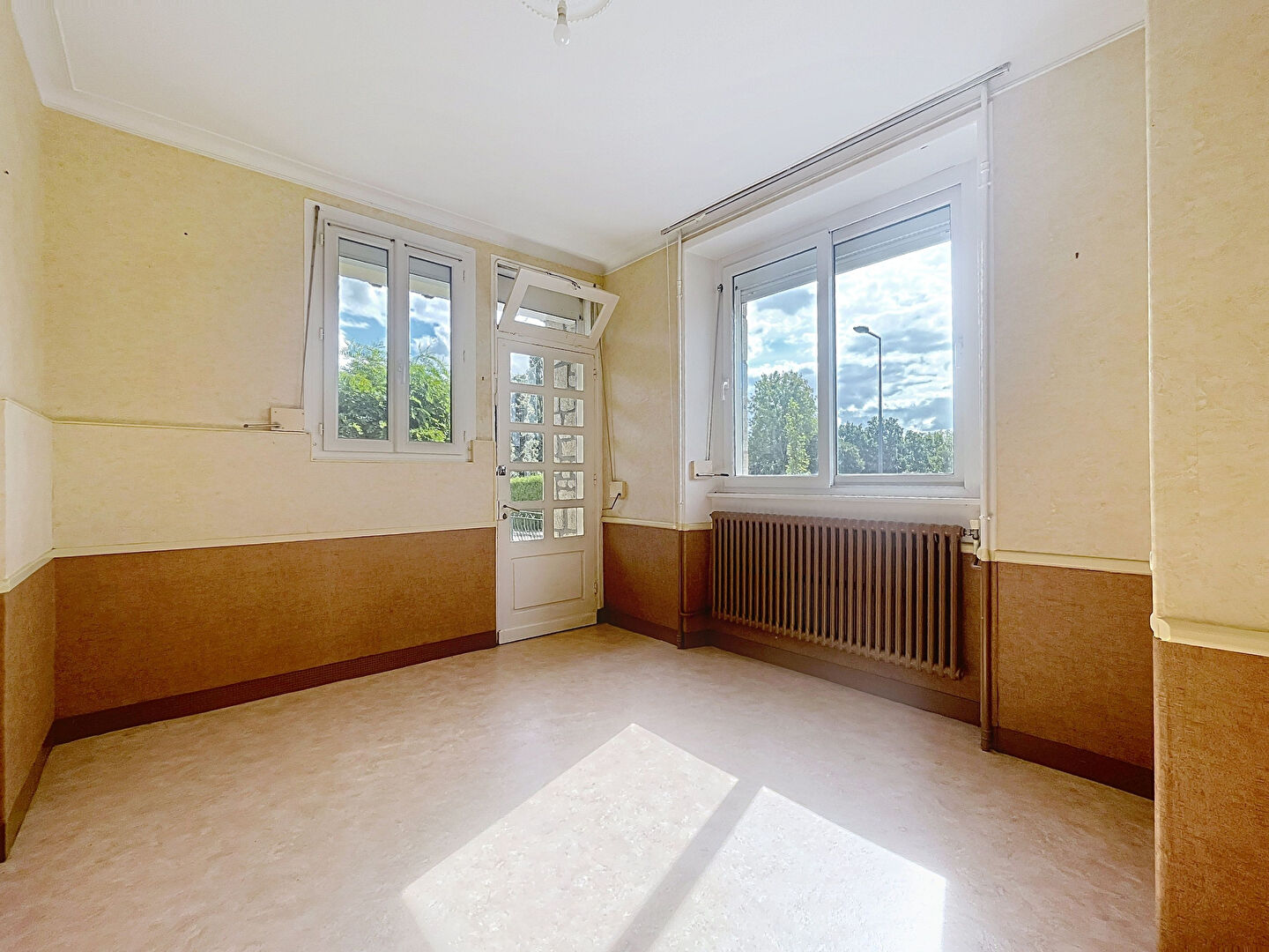 Photo Charmante maison familiale en pierre, au coeur du Bourg de Saint-Malo-des-Trois-Fontaines image 6/6