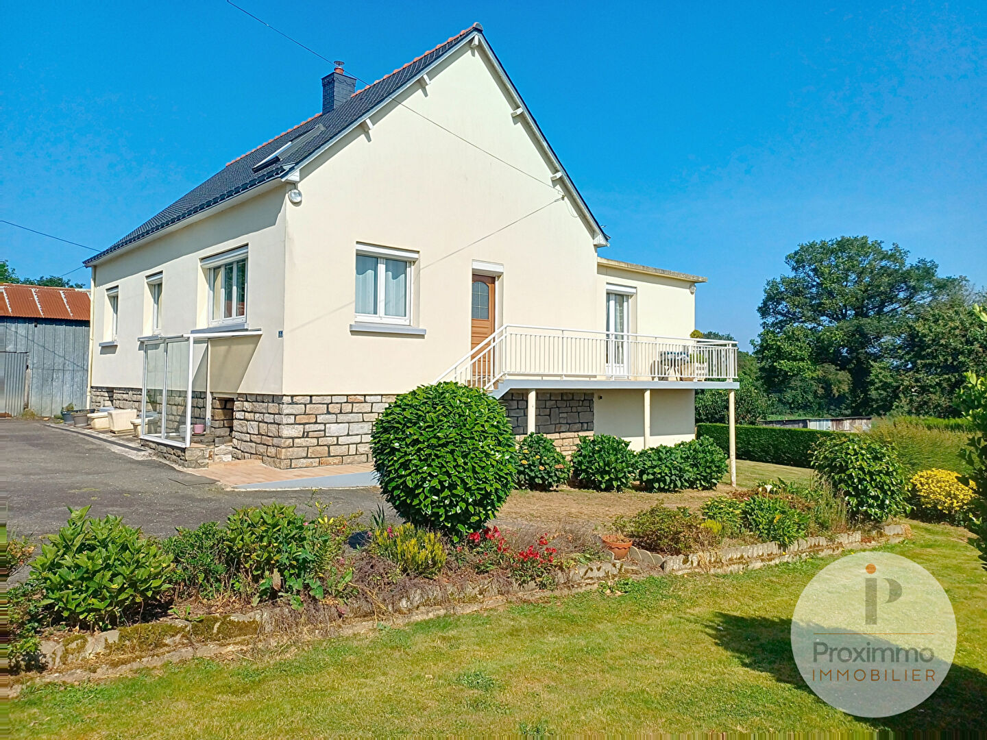 À vendre Maison indépendante 4 chambres avec grand terrain  Caro (56140)