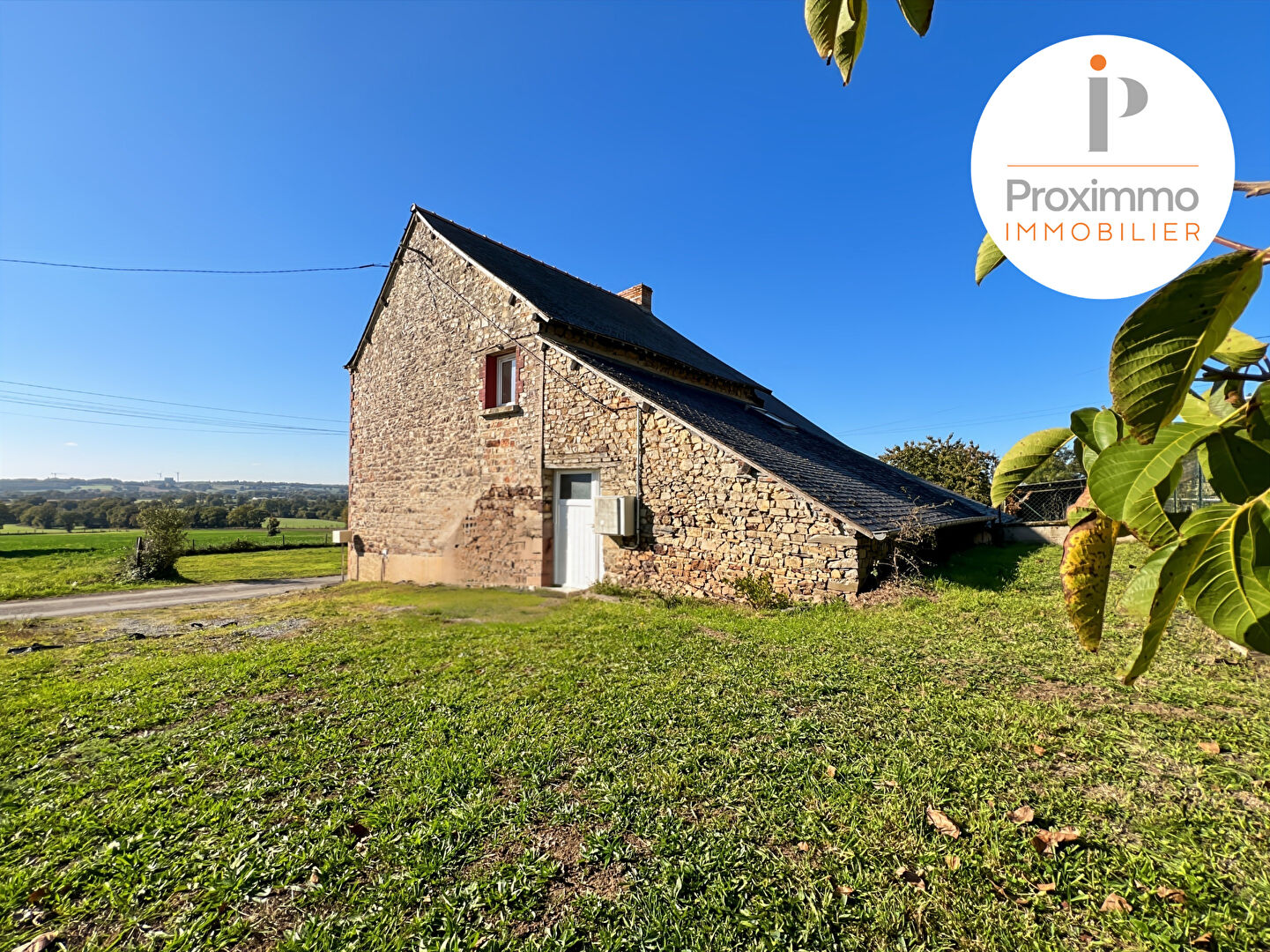 Photo MAISON EN PIERRES - CAMPAGNE - 10 MIN  SUD DE BAIN DE BRETAGNE - ILLE ET VILAINE - BRETAGNE image 3/6