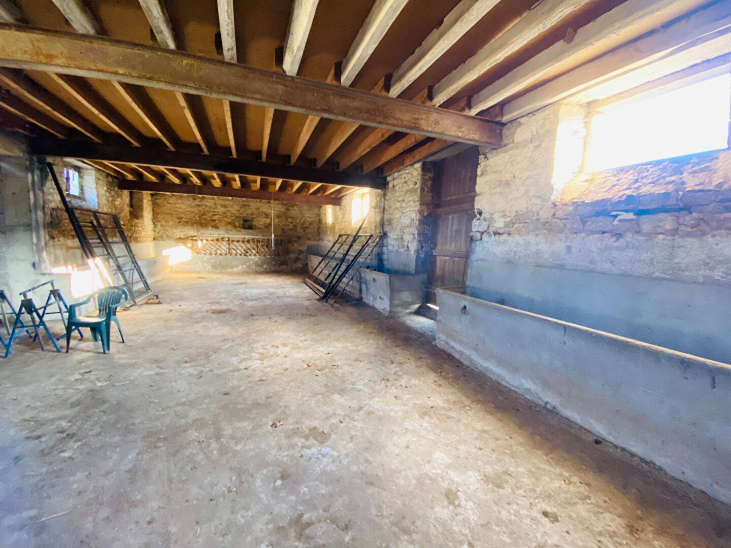 Photo Maison Bains Sur Oust 5 pièces 400 m2 image 4/6