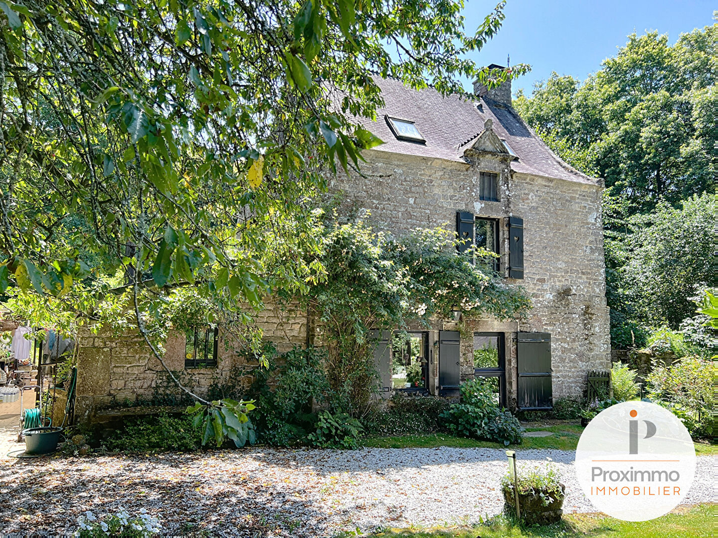 Photo MANOIR MAISONS DEPENDANCES BOXES LARRE 56230 MORBIHAN BRETAGNE image 5/6