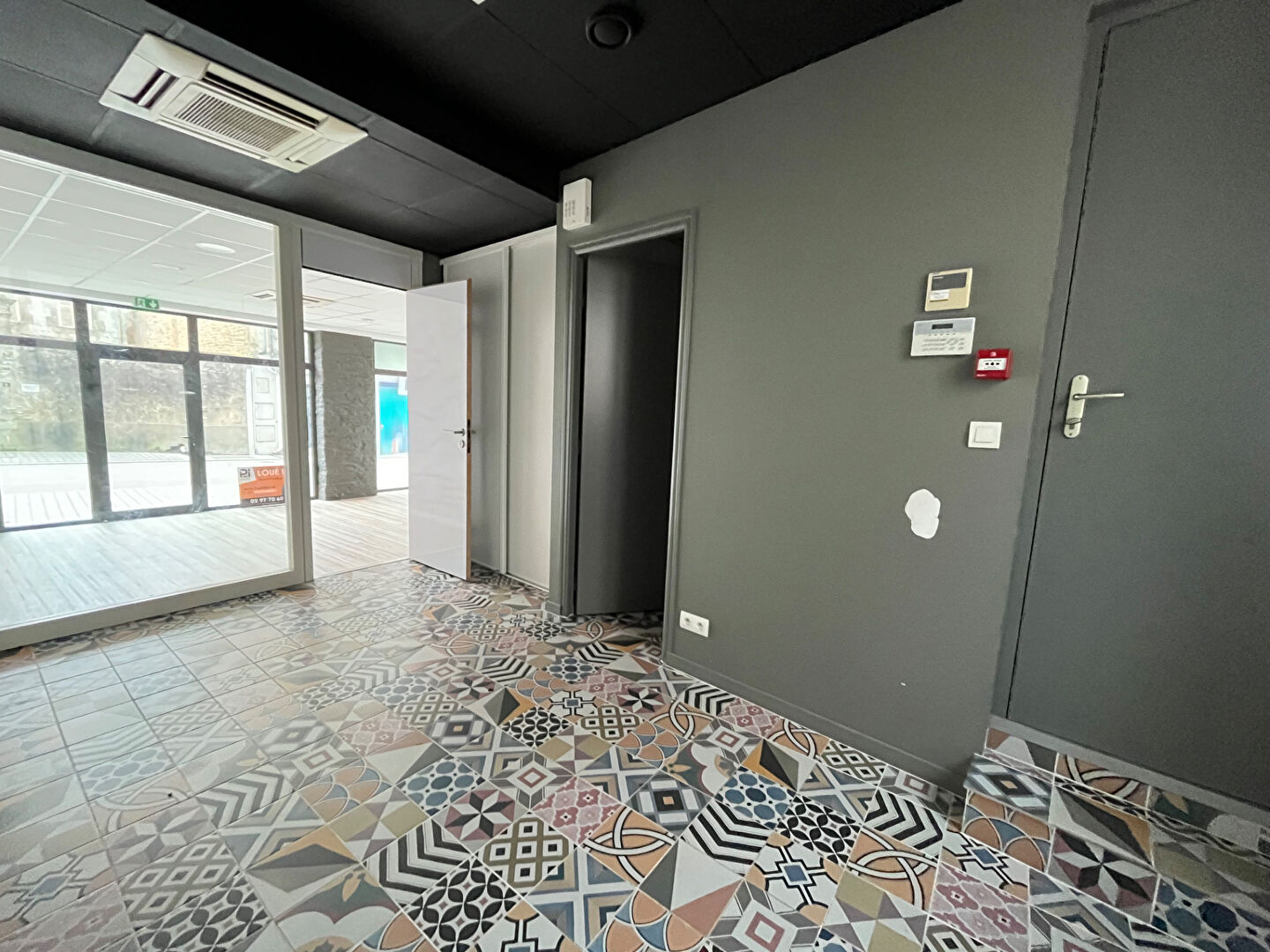 Photo IMMEUBLE EN MONO-PROPRIÉTÉ PLOËRMEL CENTRE image 3/6