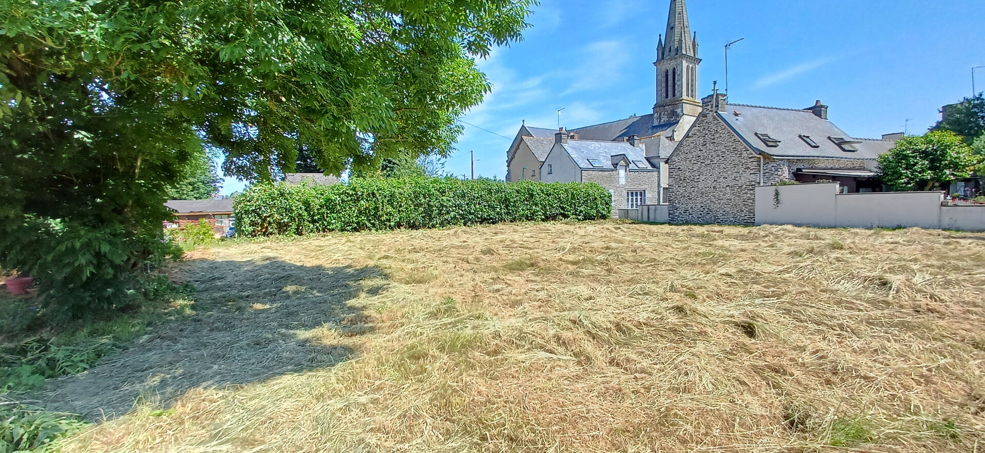 A VENDRE TERRAIN CONSTRUCTIBLE 56140 TREAL