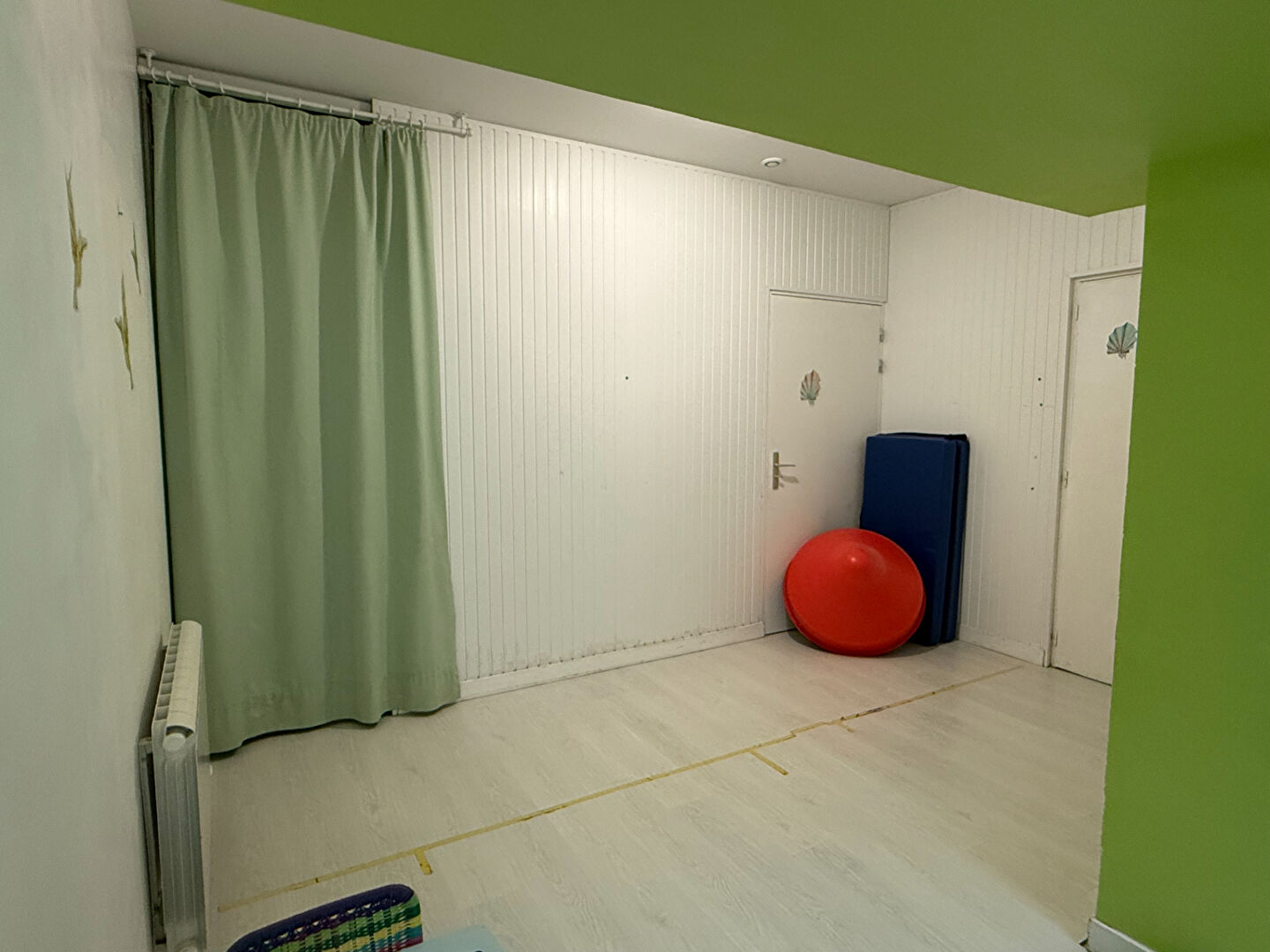 Photo A Louer local professionnel 21.31m² partagé à REDON image 2/3