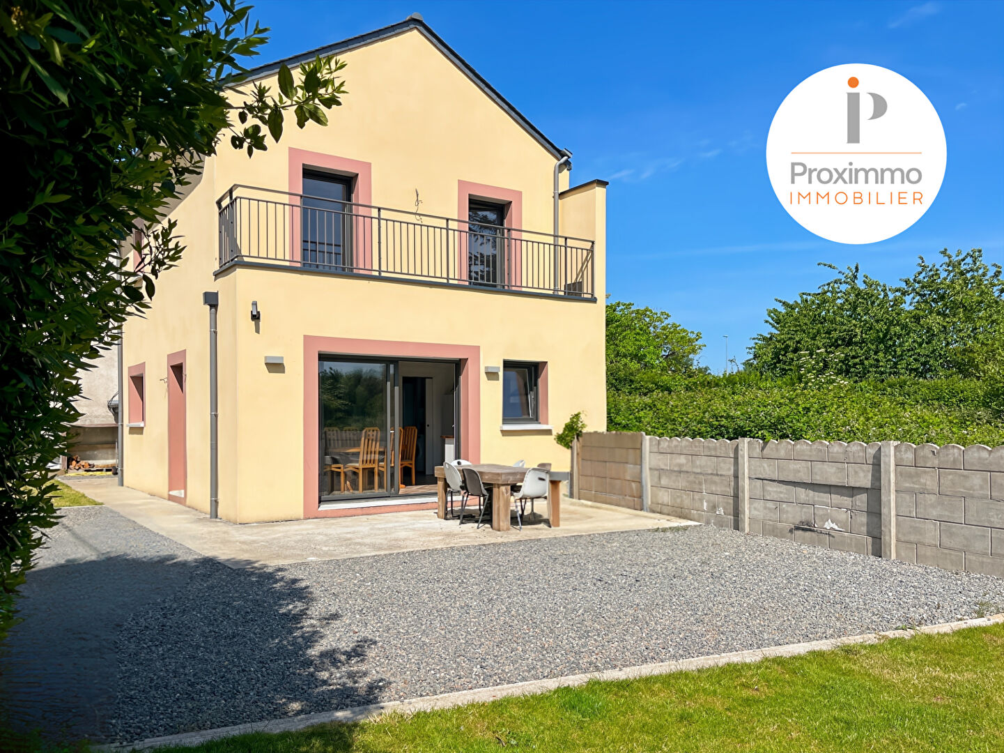 Photo MAISON - JARDIN - 3 CHAMBRES - VERN-SUR-SEICHE (35770 ) image 1/6