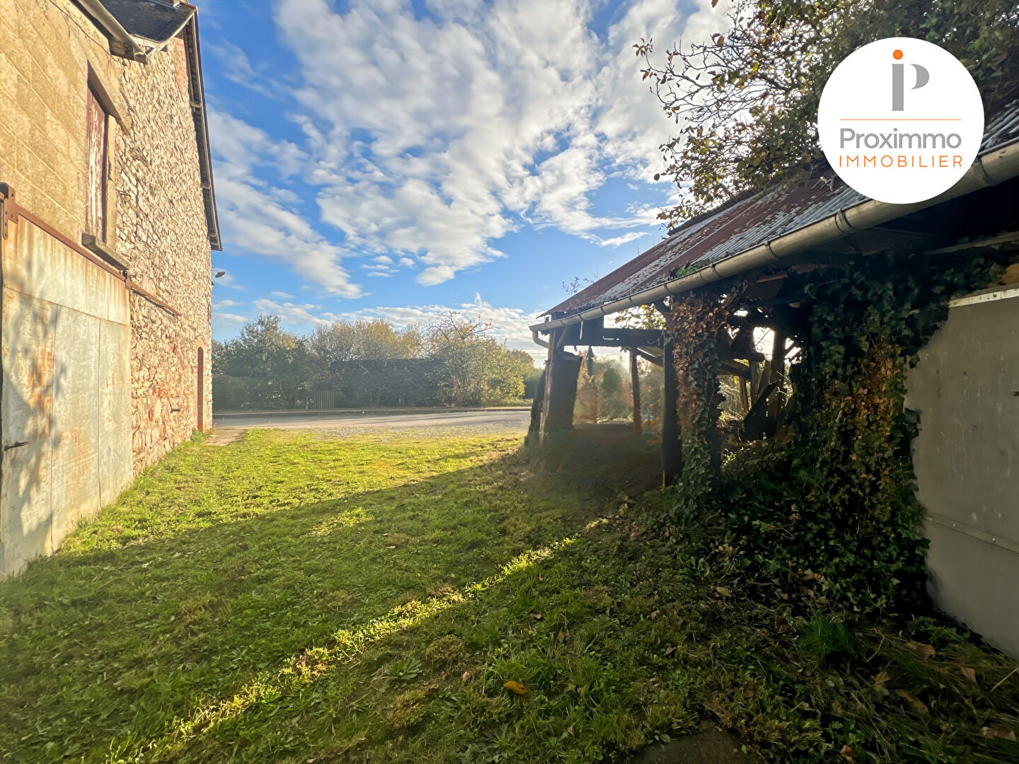 Photo A vendre Teillay - Maison en pierre à réhabiliter entièrement avec dépendances et grand hangar agricole - Environ 700 m² de terrain image 6/6