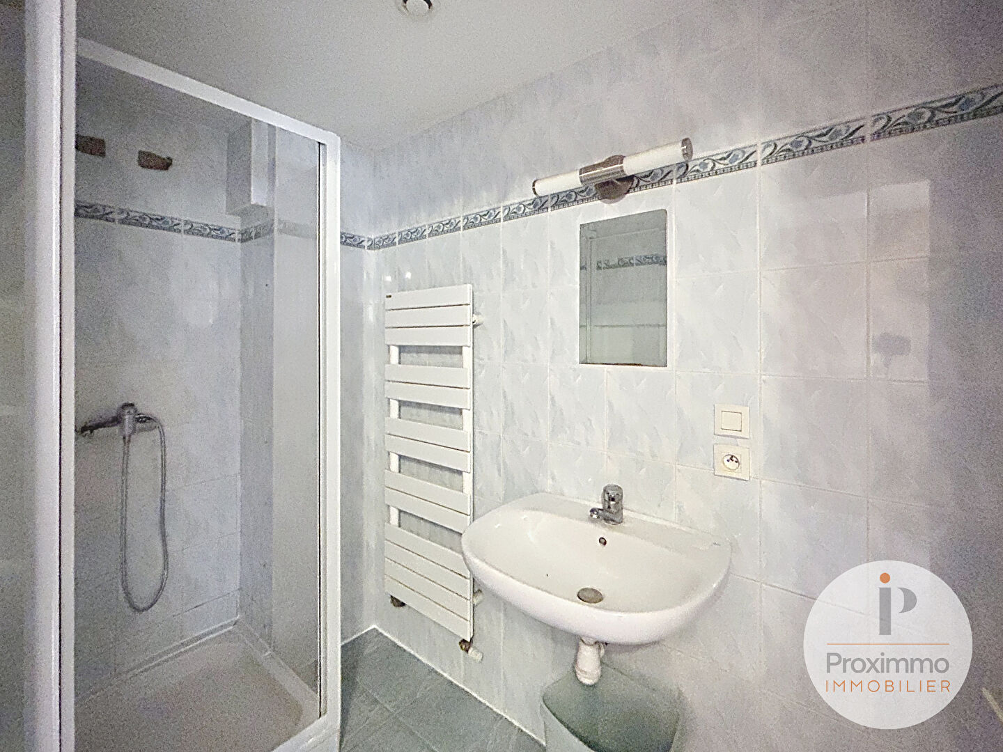 Photo Immeuble Redon 75 pièce(s) image 5/6