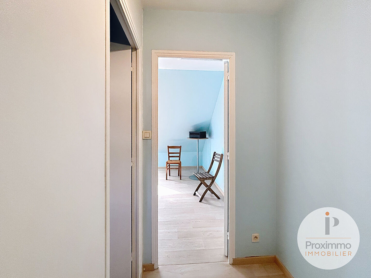 Photo Immeuble Redon 75 pièce(s) image 6/6