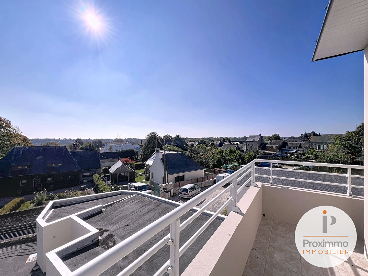 Photo APPARTEMENT T.3 HYPER CENTRE QUESTEMBERT 56230 MORBIHAN BRETAGNE image 2/6