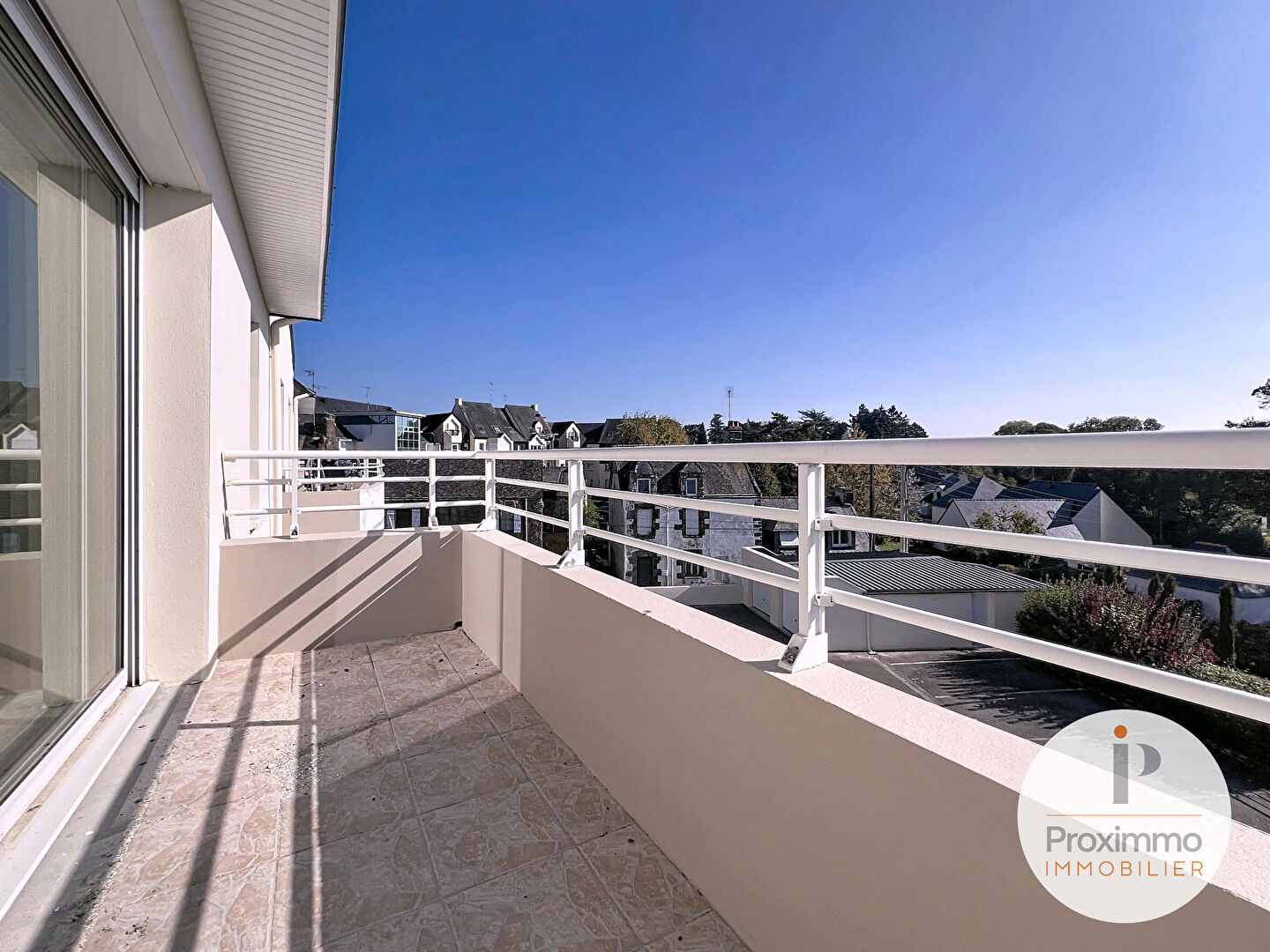 Photo APPARTEMENT T.3 HYPER CENTRE QUESTEMBERT 56230 MORBIHAN BRETAGNE image 3/6