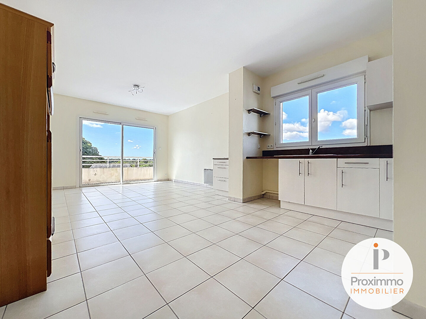 Photo APPARTEMENT T.3 HYPER CENTRE QUESTEMBERT 56230 MORBIHAN BRETAGNE image 5/6