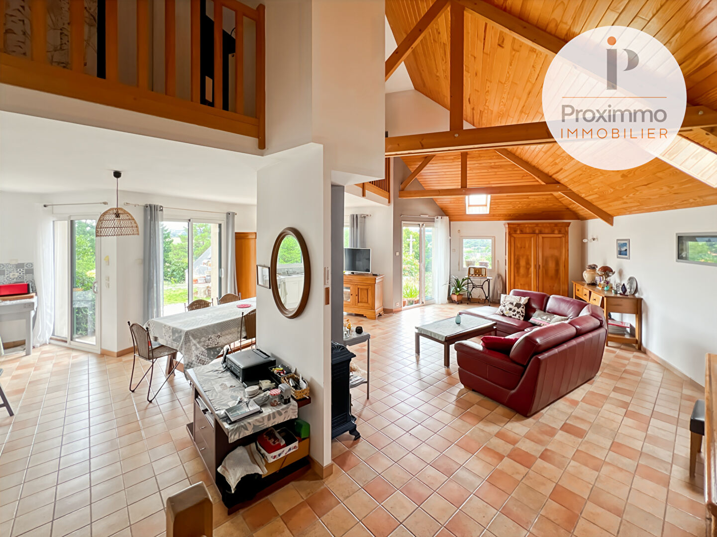 A VENDRE Maison familiale  3/4 chambres - Jardin paysagé - Sous-sol complet  Vue dégagée POLIGNE - BRETAGNE