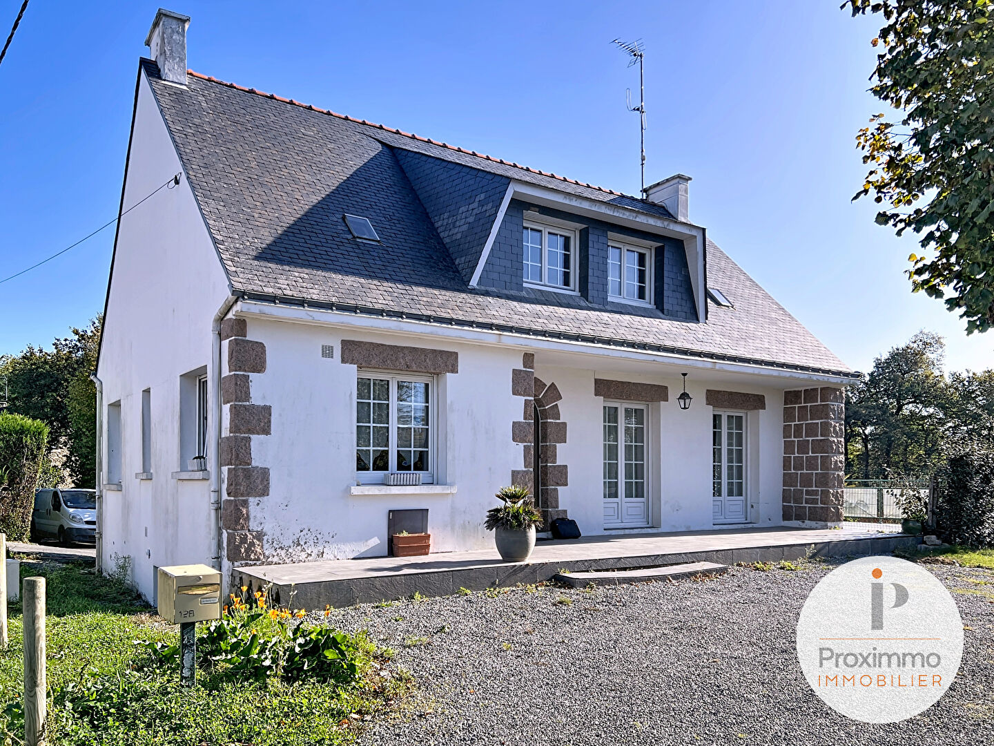 MAISON LE GUERNO 56190 MORBIHAN BRETAGNE