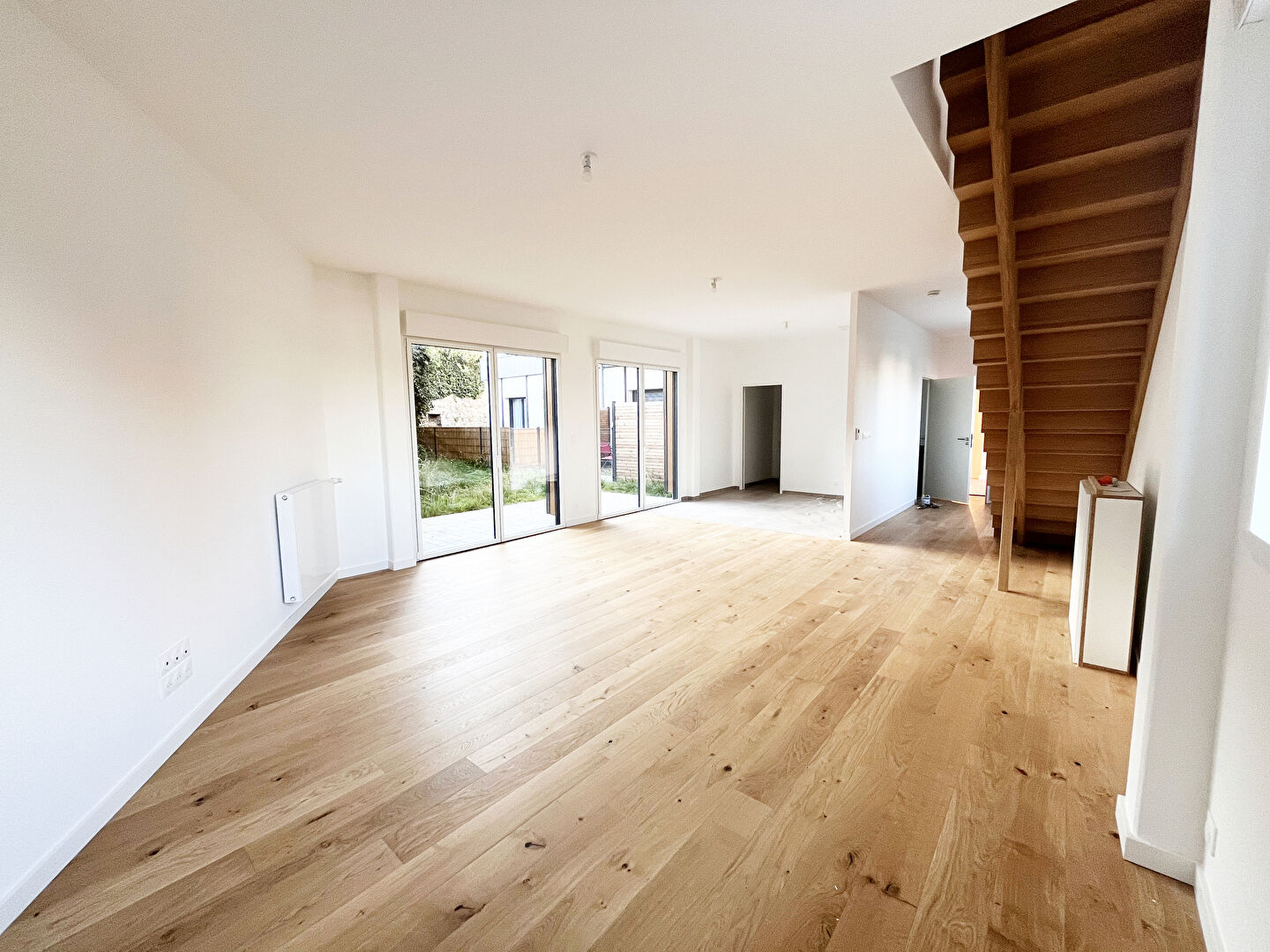 Photo T3 de standing, terrasse, jardinet, 2 parkings image 2/6