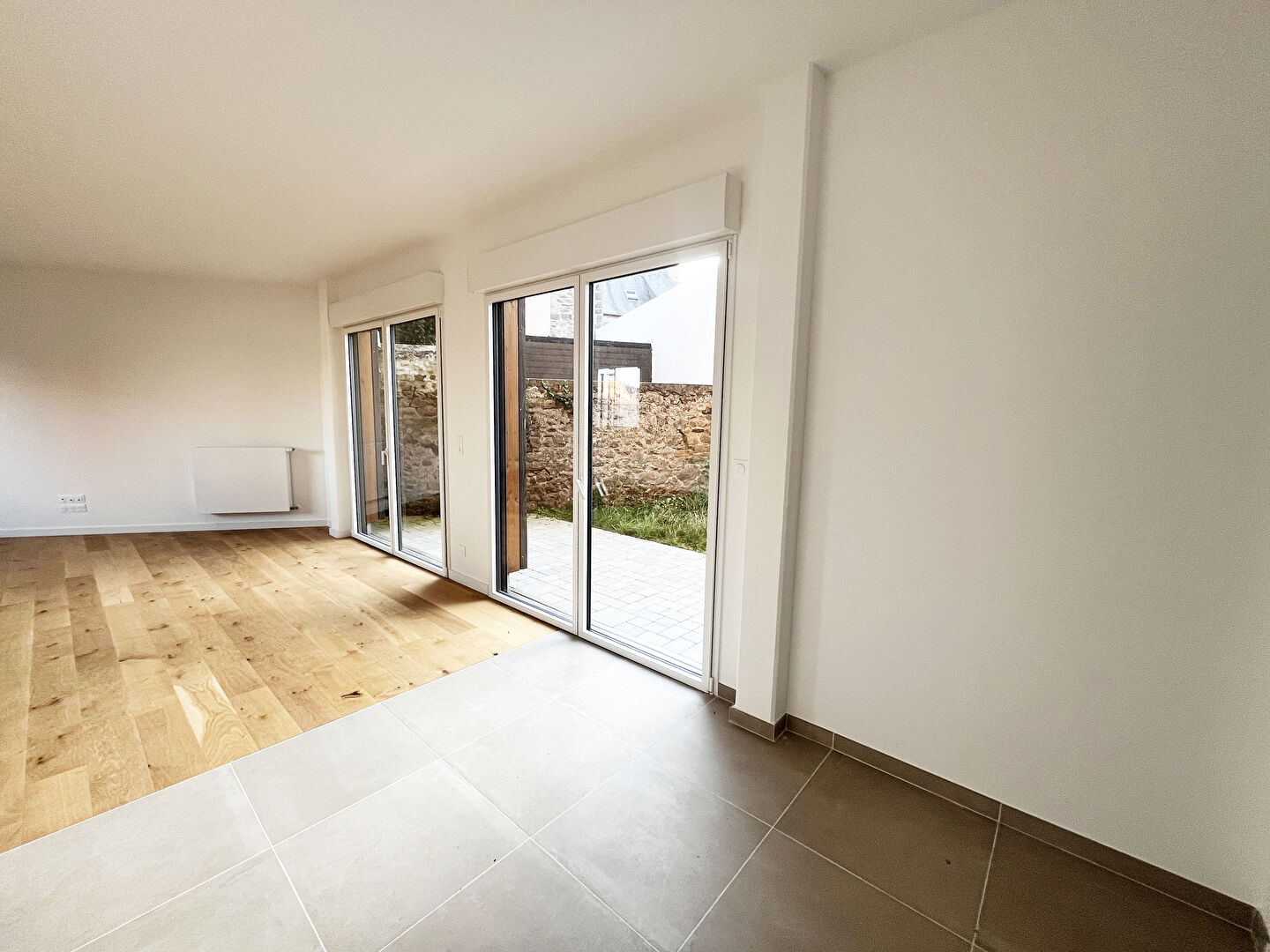 Photo T3 de standing, terrasse, jardinet, 2 parkings image 4/6