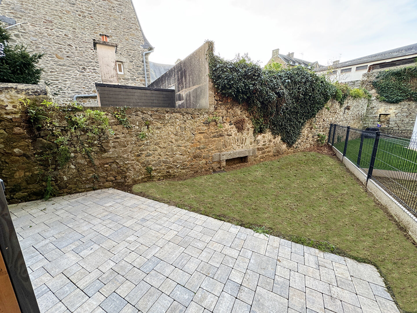Photo T3 de standing, terrasse, jardinet, 2 parkings image 6/6