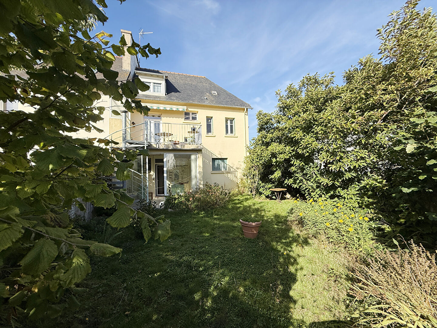 Photo Maison de ville sur 229m2 de terrain clos image 1/6