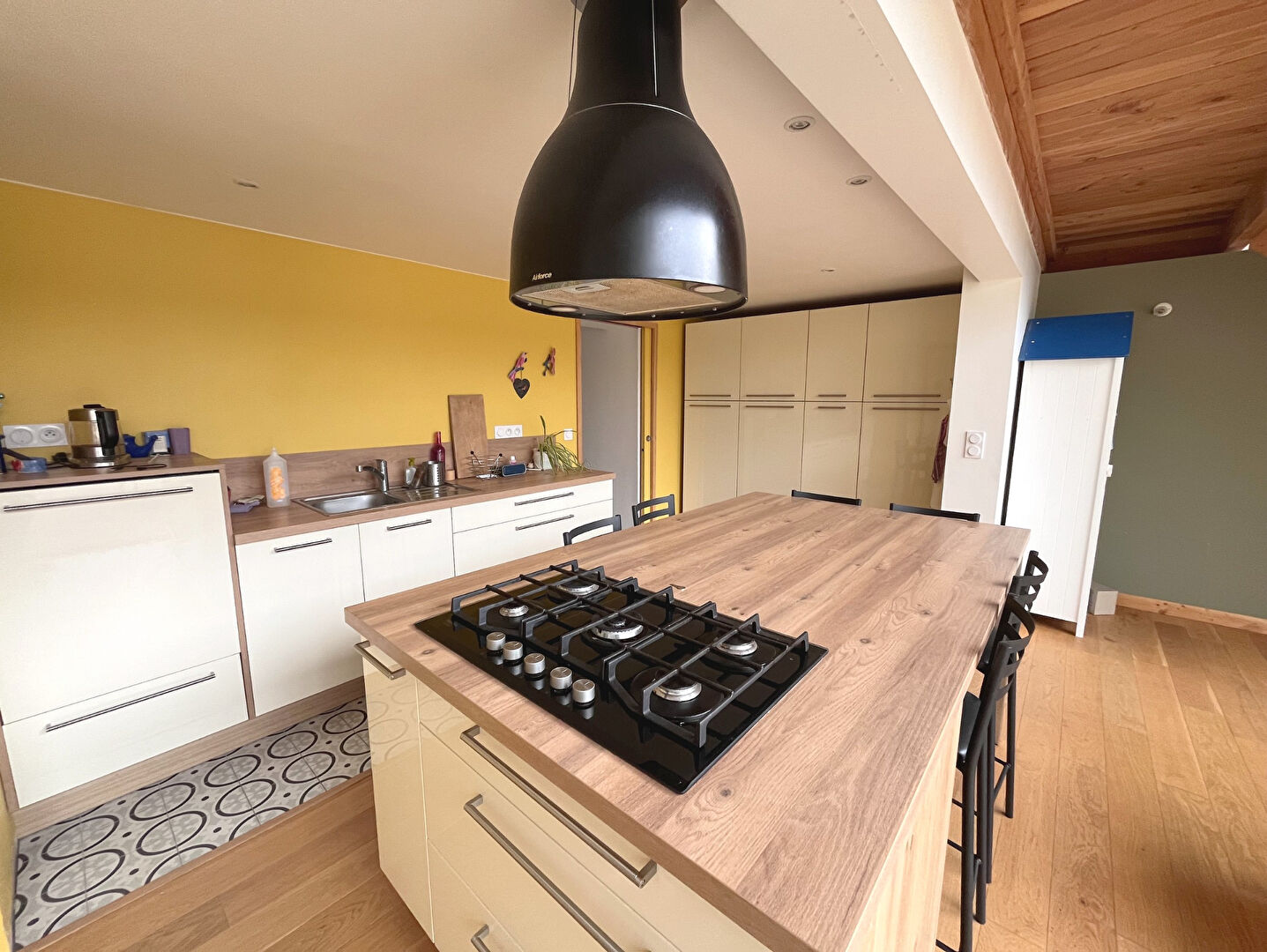 Photo Maison rénovée en 2019, garage, jardin clos image 4/6