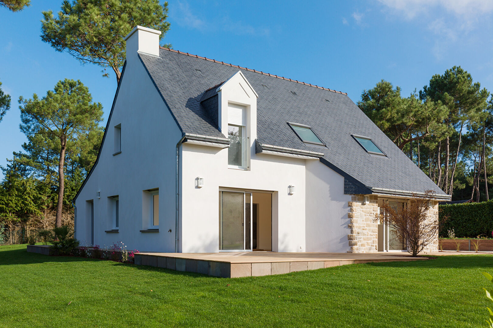 Belle maison rénovée, terrain arboré 850m2