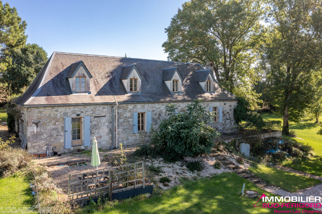 Historic house with gîte near Monbahus